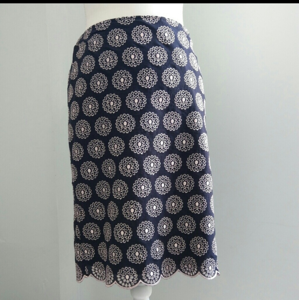 Ann Taylor  Eyelet Skirt